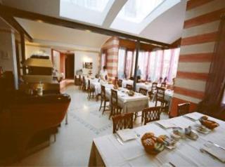 Enrichetta Hotel 3*