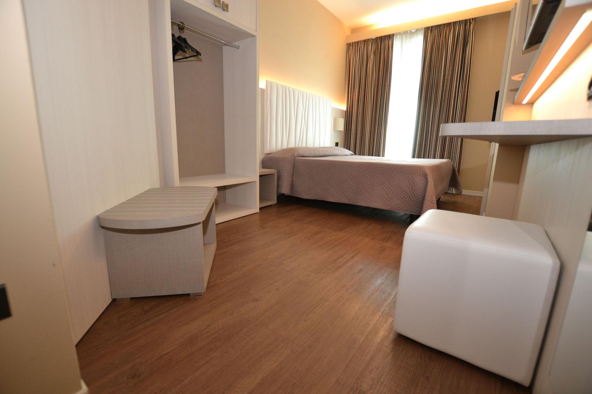 Hotel Enrichetta Desenzano del Garda
