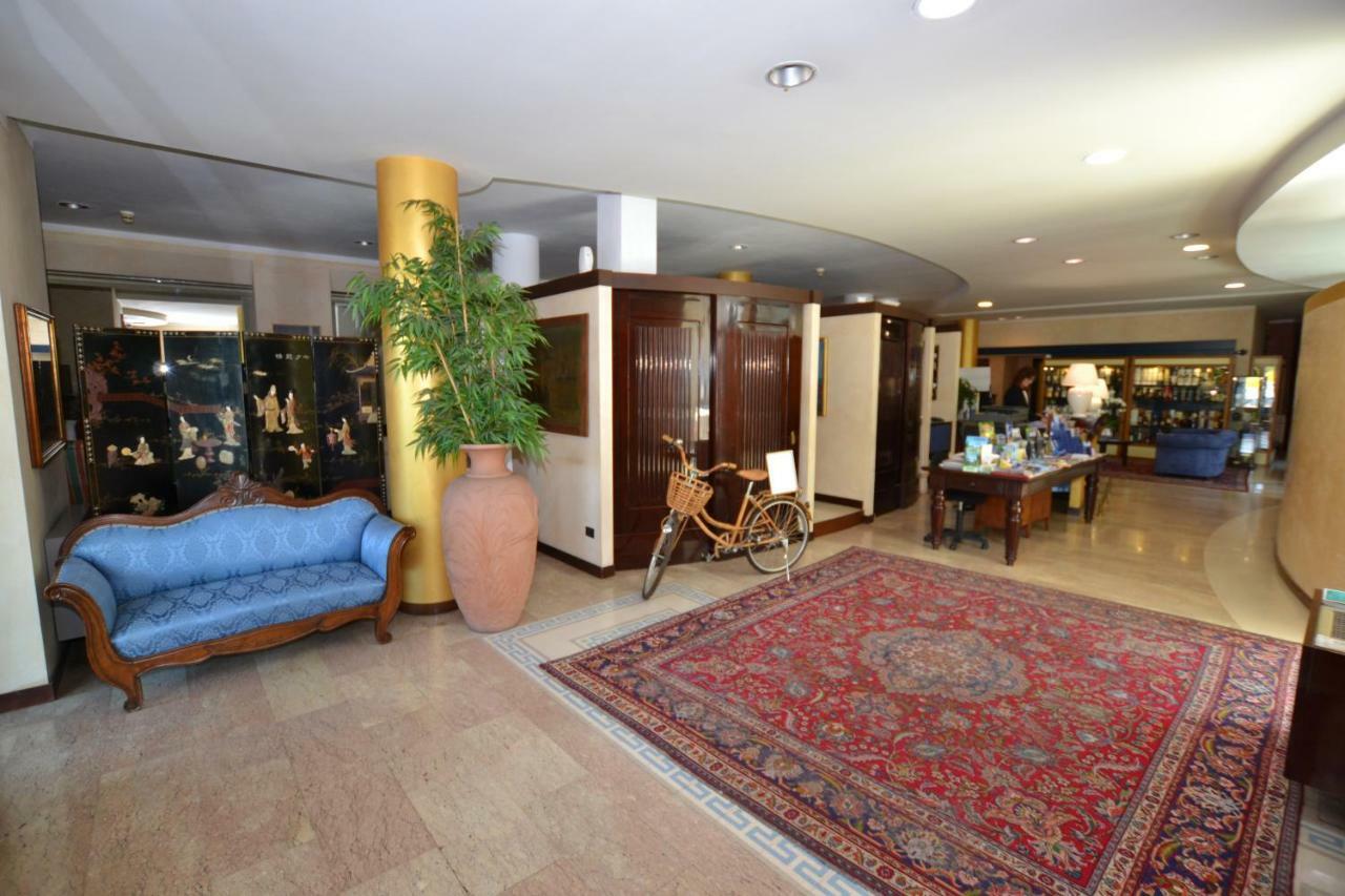 Enrichetta 3*